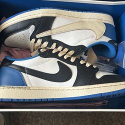 Jordan 1 Low Travis Scott 