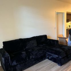 New Sectional Couch with Chaise! Free Delivery 🚚! Free Assembly!