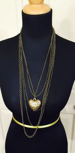 Big heart pendant necklace with multiple chains