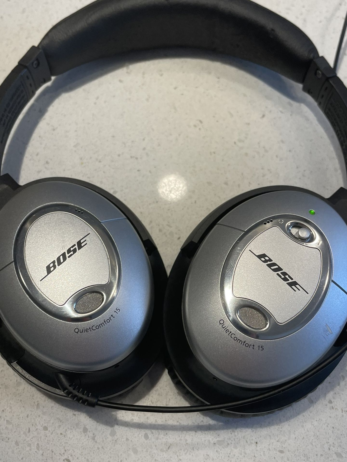 Bose Quiet Comfort 15 Noise Cancelling Headphones