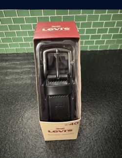 New Levi's Men's Leather Belt Size 40