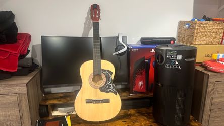Acoustic guitar