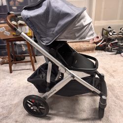 2019 Uppababy Vista Stroller, Infant Liner, Bassinet And Travel Bag 