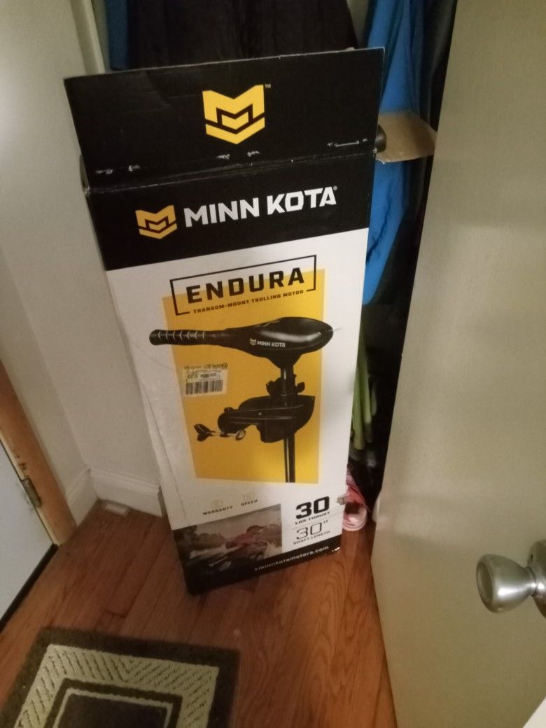 Minn Kota 30lb Thrust $60 . Used 1 Time
