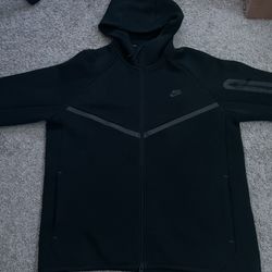 Black Nike Tech Fleece Jacket(size Large)