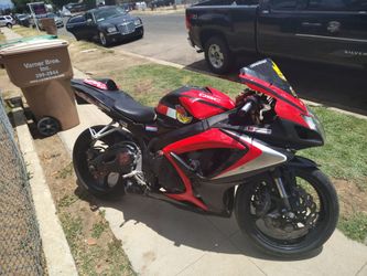 06,  750 gxr. trade for any nice motorcycle 250 and up
