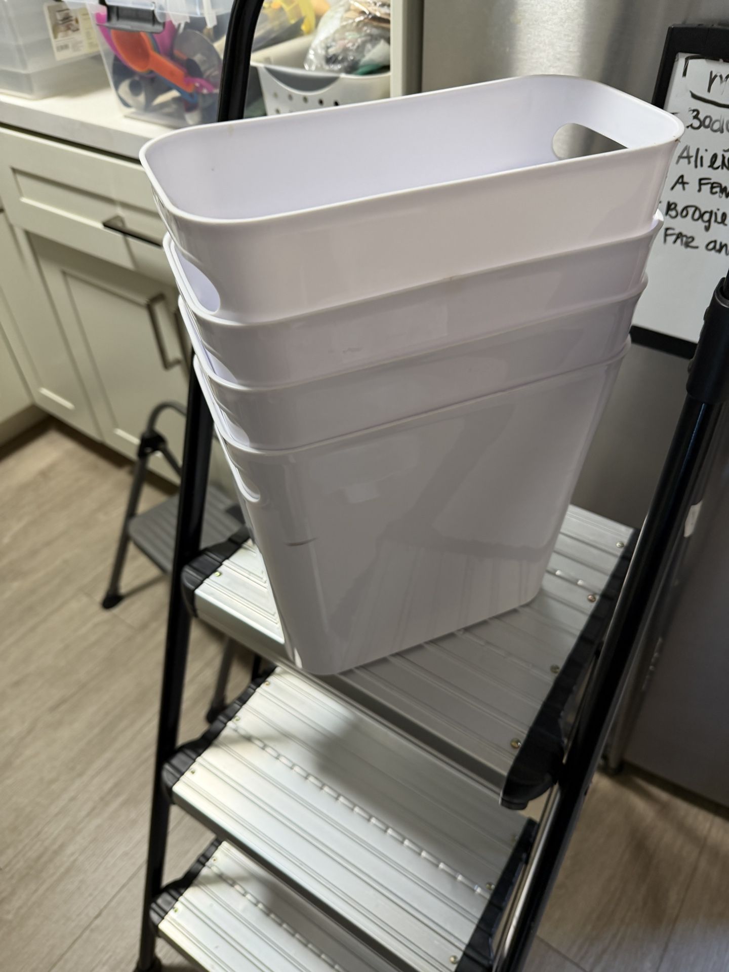 Slim Trash Cans - White (4)