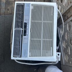 Frigidaire AC 