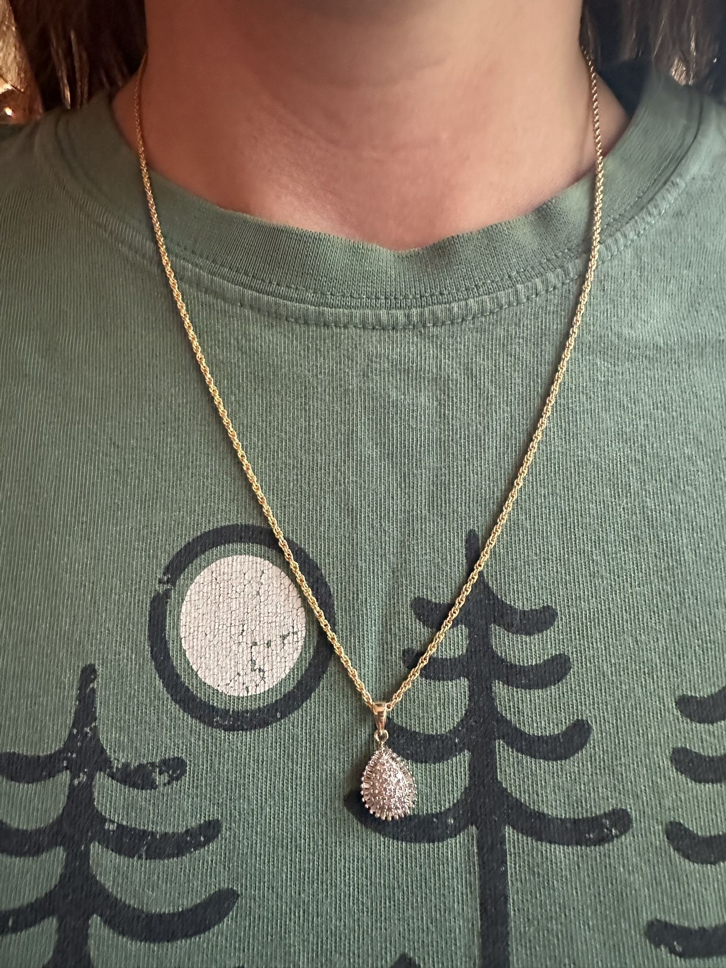 Diamond necklace (all Natural) With Gold Chain