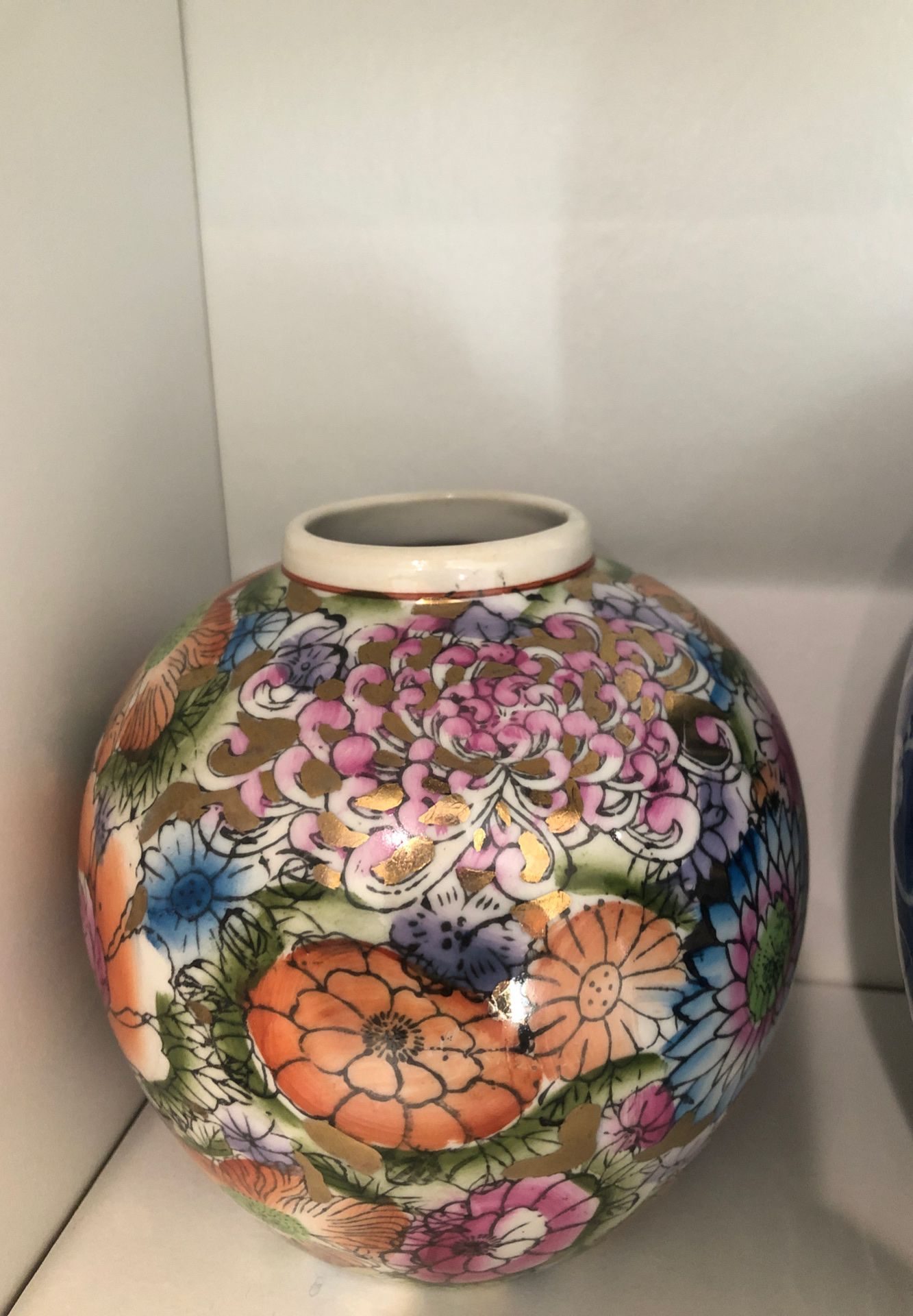 Antique China vase