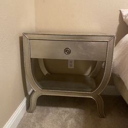 Gold Night Stand 50$