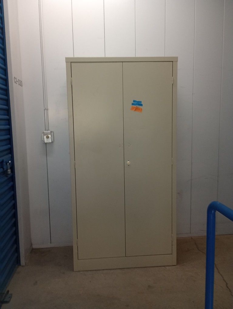 Solid Metal Storage Cabinet With 3 Shelves