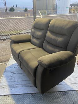 2 Seat Recliner New Condition Can Be Delivere Local