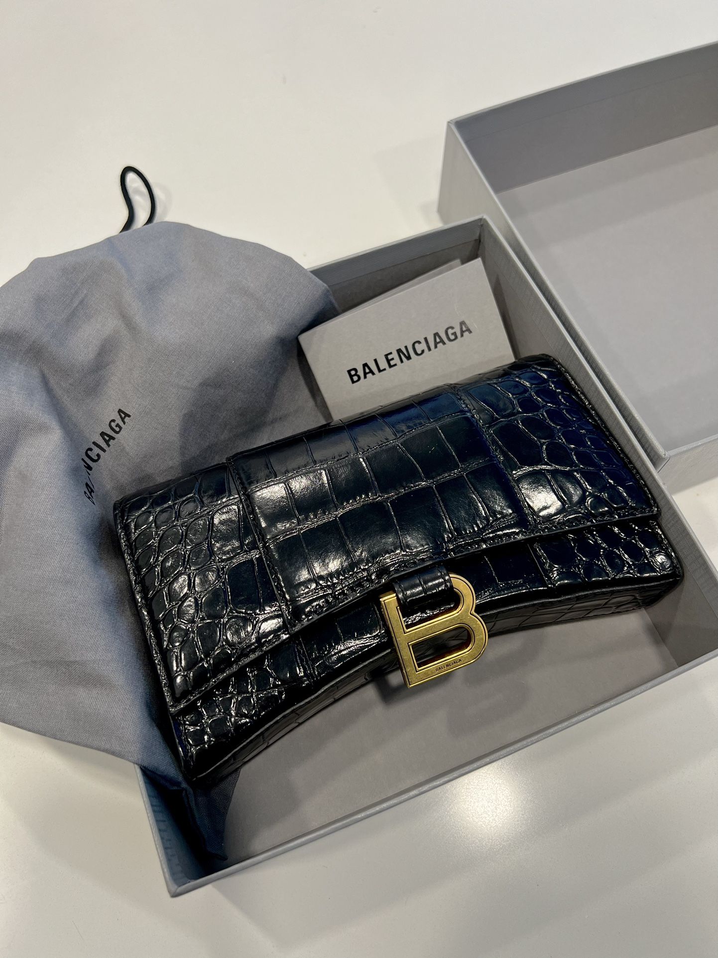 Balenciaga Hourglass Wallet On Chain Bag