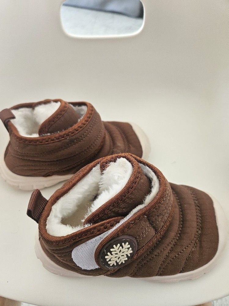 Botitas nieve bebé marrones