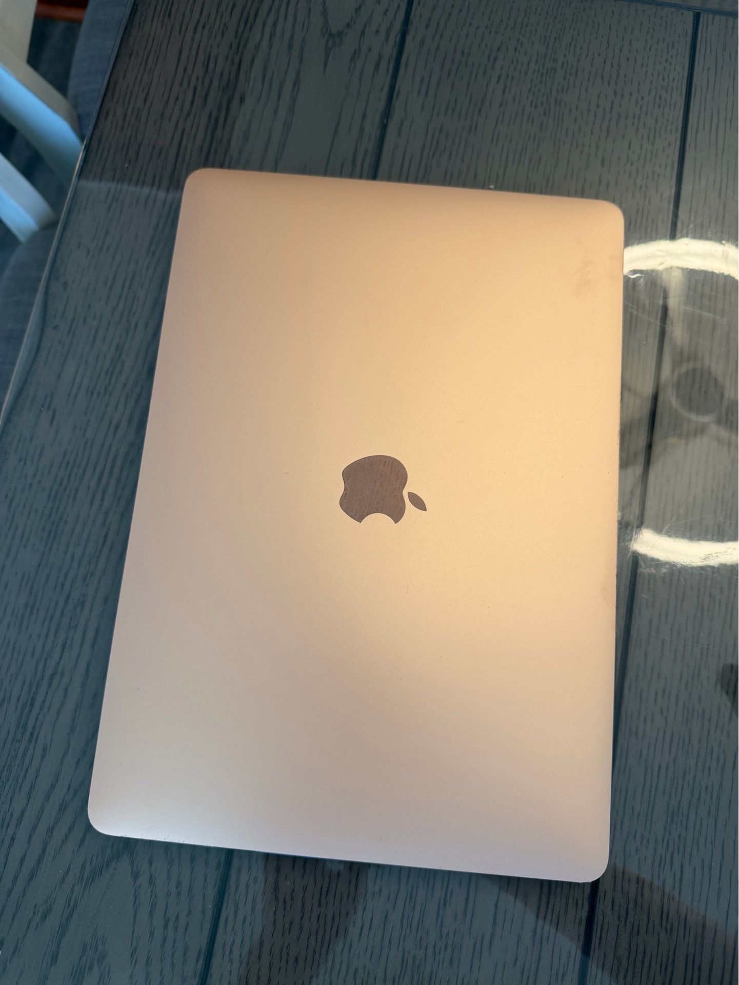 mac air 13 inch rose gold lap top