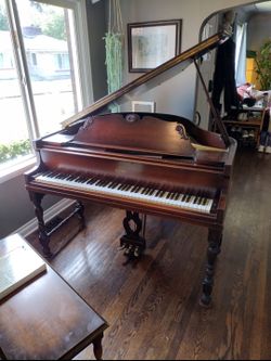 Howard Grand Piano 5ft 🎶