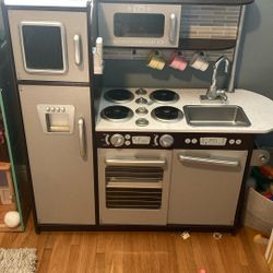 Play Kitchen