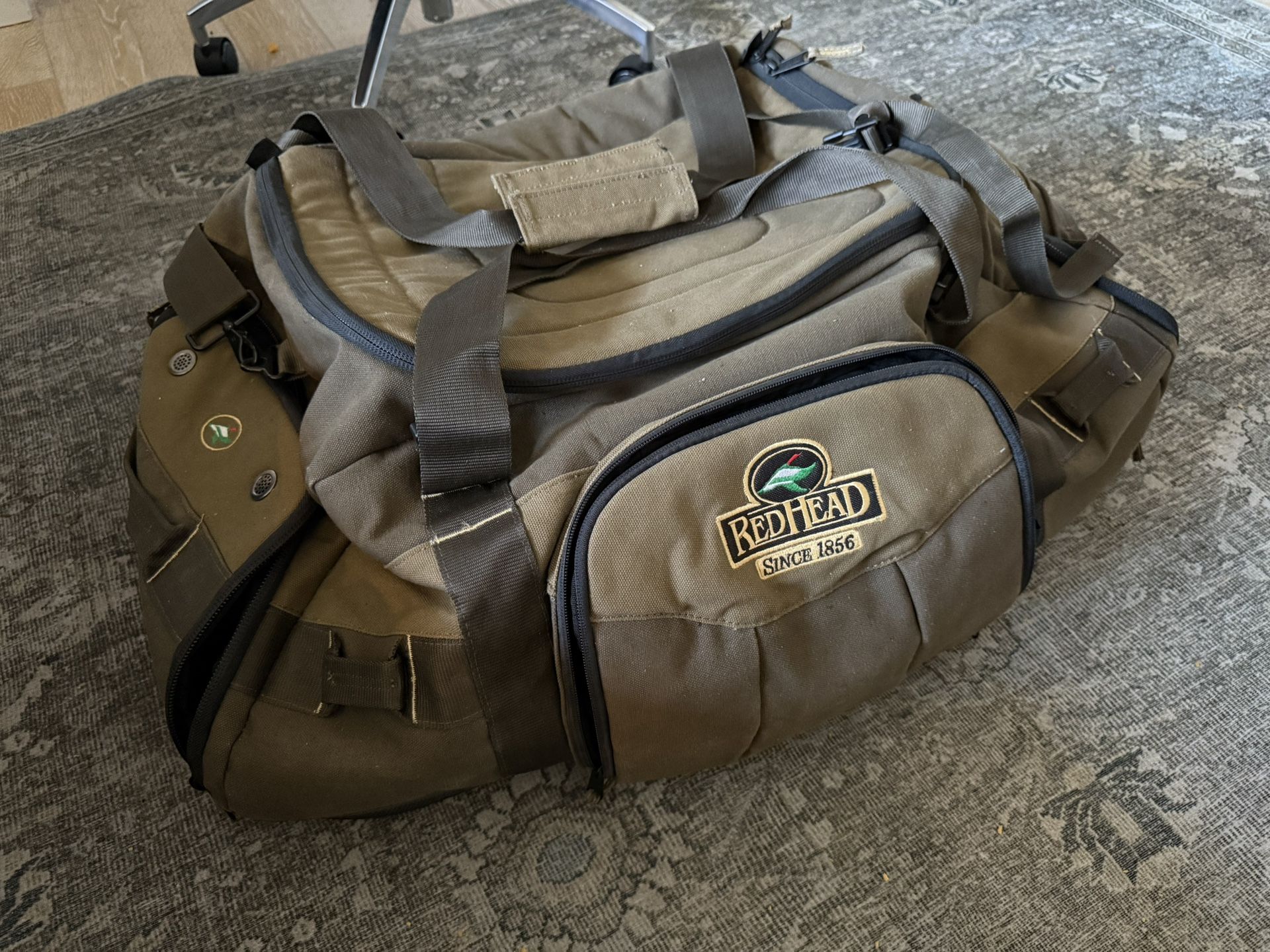 RedHead Hunting Canvas Duffle Bag. Big. New