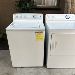 GE Set Of Washer And Gas Dryer