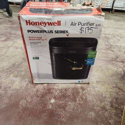 Honeywell
PowerPlus HEPA Air Purifier, Extra-Large Room (530 sq. ft.) Black