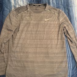 Villanova Nike long sleeve