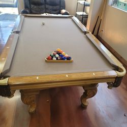 Pooltable 8ft Pool table 