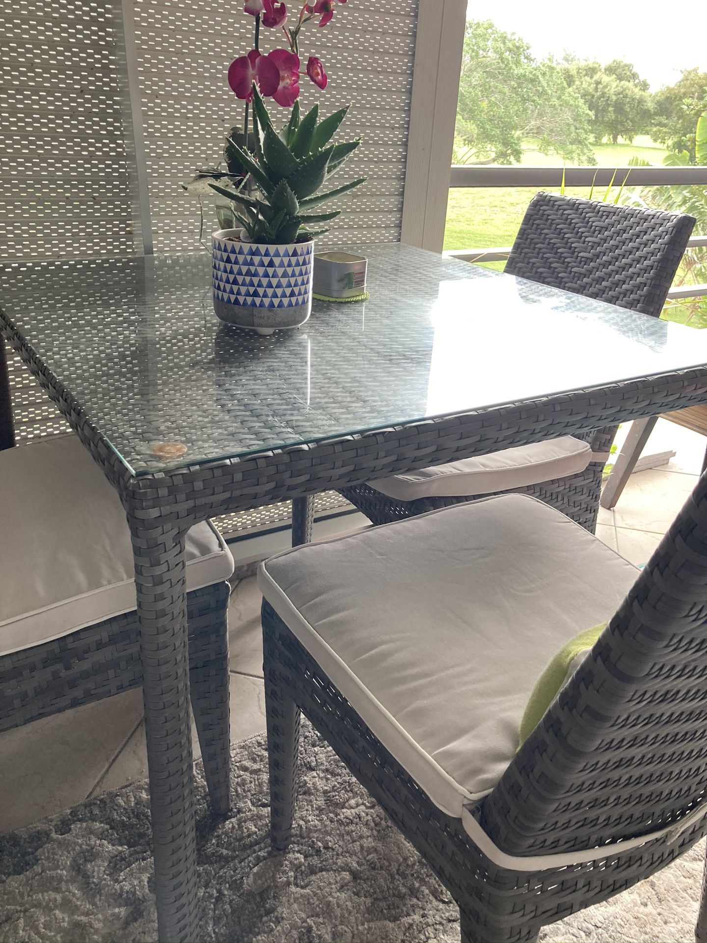 PATIO FURNITURE, MODERN DESIGN AND WATER RESISTANT!