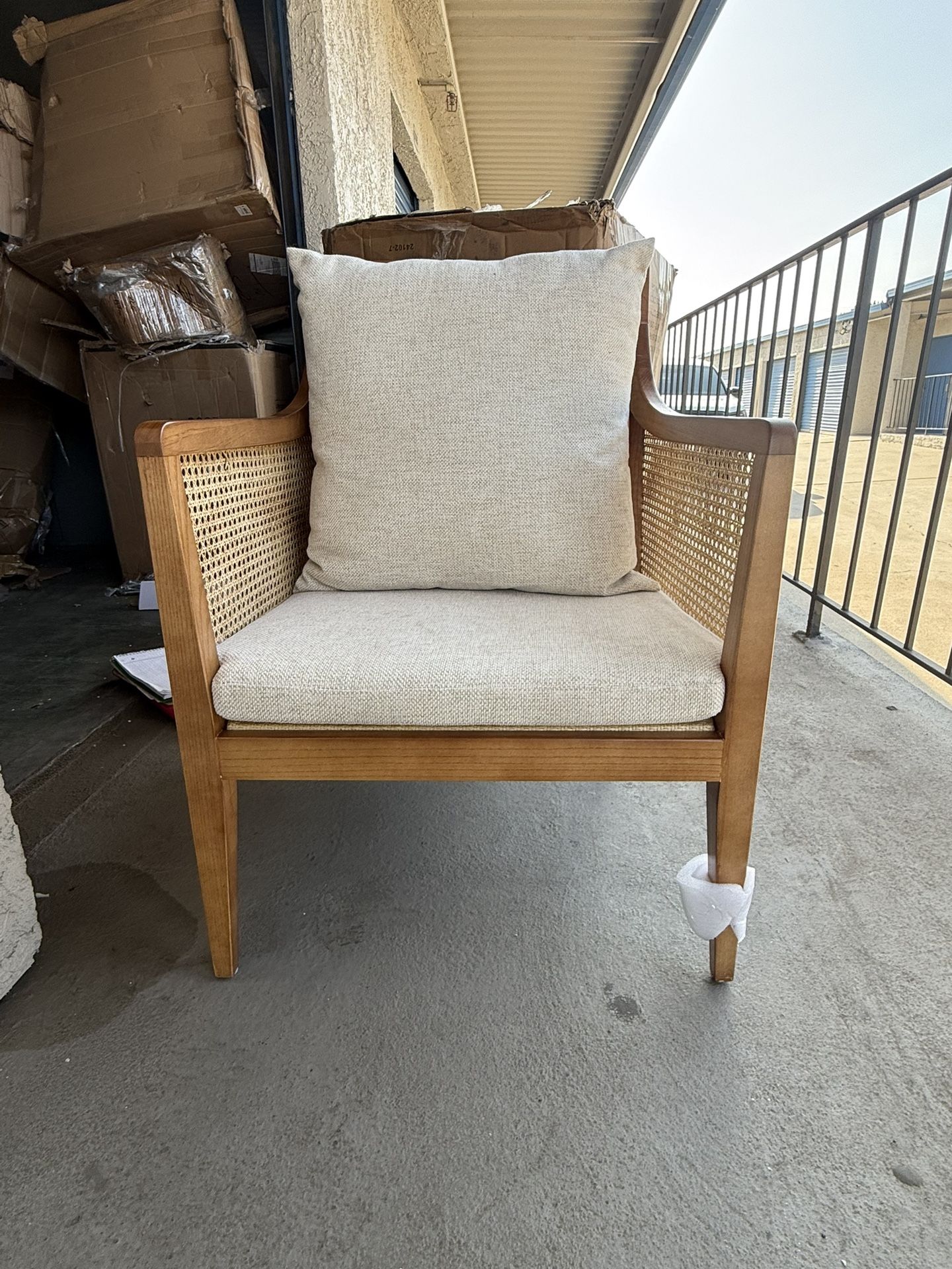 Natural wood Accent Armchair
