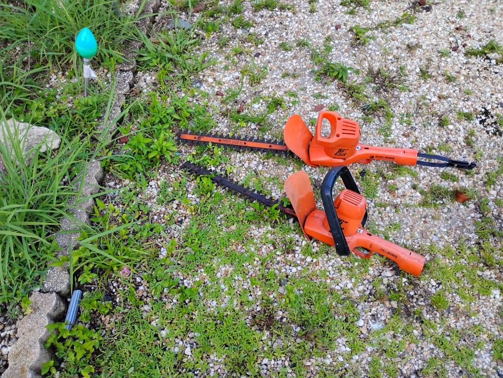 2 Black & Decker Trimmers