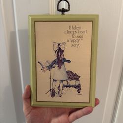 Vintage 1972 Holly Bobby Collectors Edition Wall Plaque, Girl With Cat