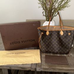 Louis Vuitton Monogram Neverfull MM Handbag 