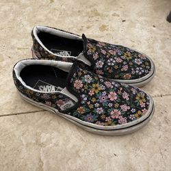 Vans Classic Slip On Rose Dreams Skate Shoes Kids 1.5 Black Floral Canvass
