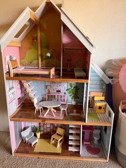 Doll house