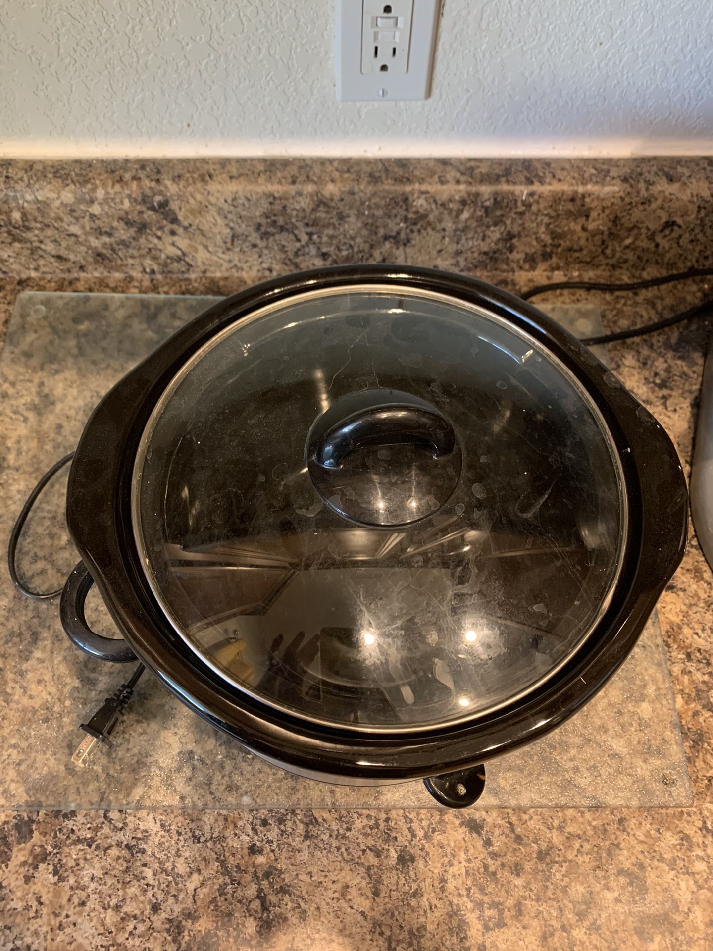 Crockpot Black + Silver