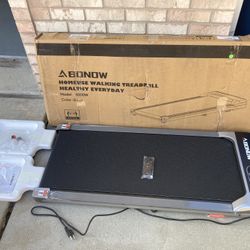 new treadmill (complete )