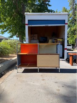 Modernica cabinet