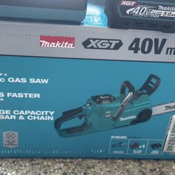MAKITA Chain Saw 40v Max Xgt 5.Oah Brushless Lithium-Ion Battery With Built-In Led On/Off Switch, 18