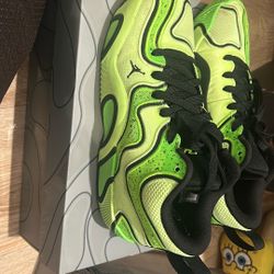 Brand New Out Of Box Tatum 3 Size 7.5 Men’s