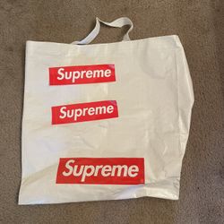 Supreme Bag And Stickers