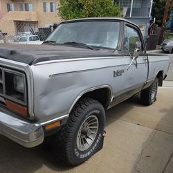 1985 dodge ram
