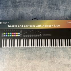 Novation Launchkey 61 [MK3] MIDI Keyboard Controller