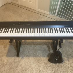 Casio Privia PX-160  Full Size 88 Key Digital Piano w/ Weighted Keys