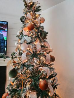 9 ft slim preliminary Christmas tree
