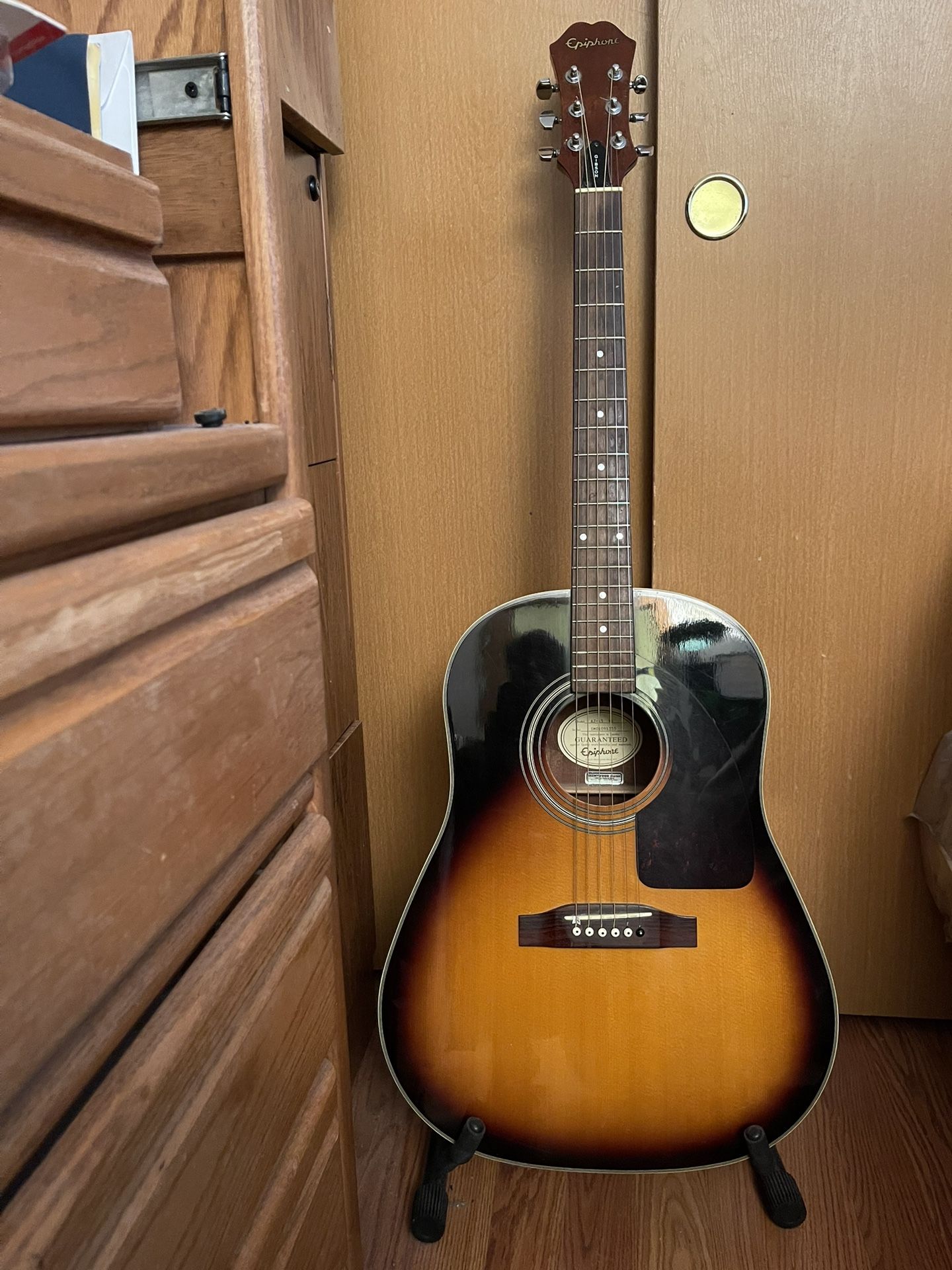 Epiphone Acoustic Guitar Model Aj15 VS