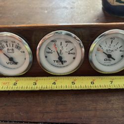 Selling A Lot Of Marine Gauges For Boats (200.00 All)
