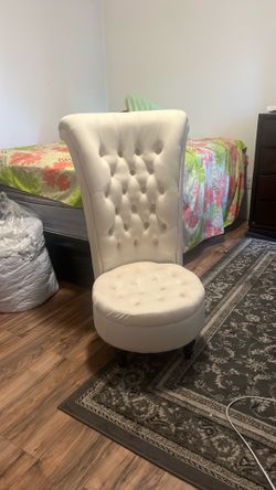 Throne chair