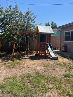 Playground set