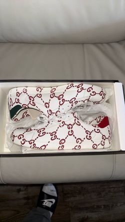 Gucci Men sneakers