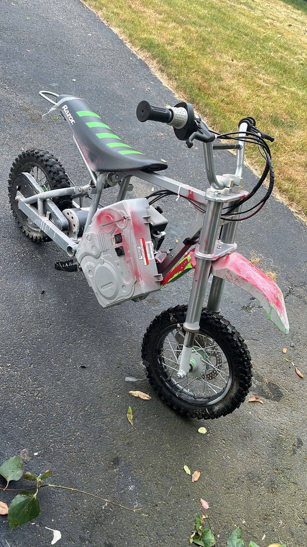Stock Razor
